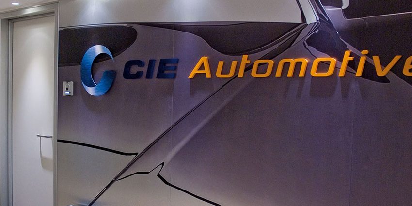 Proyecto de diseño gráfico ambiental - CIE Automotive