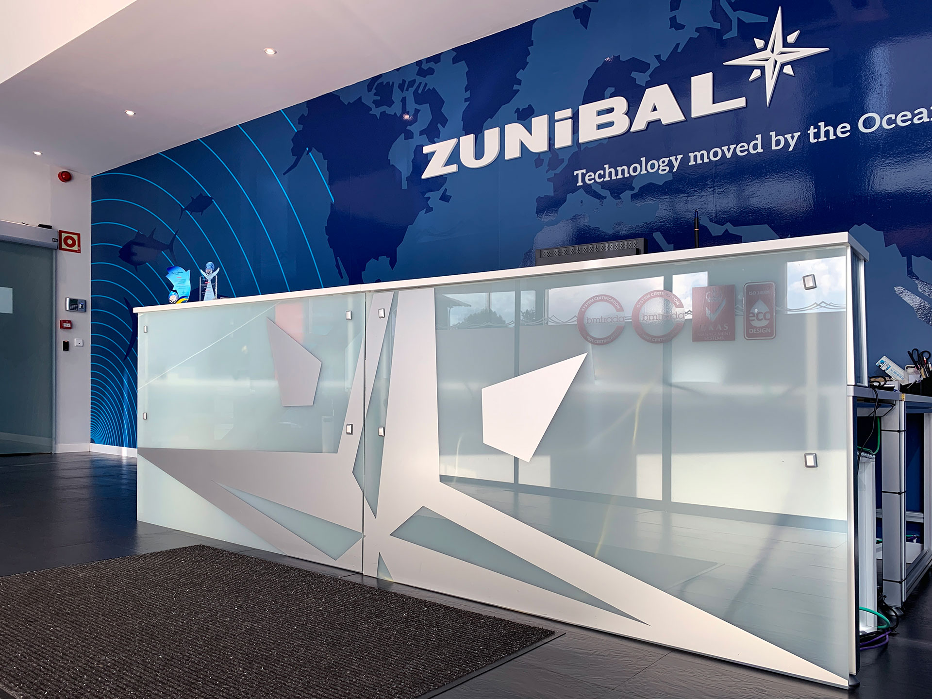 ZUNIBAL - Decoración y señalética