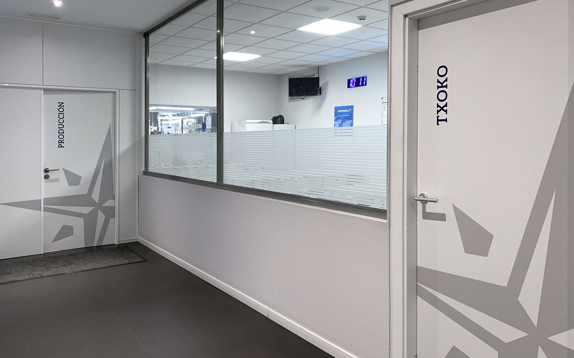 ZUNIBAL - Decoración y señalética