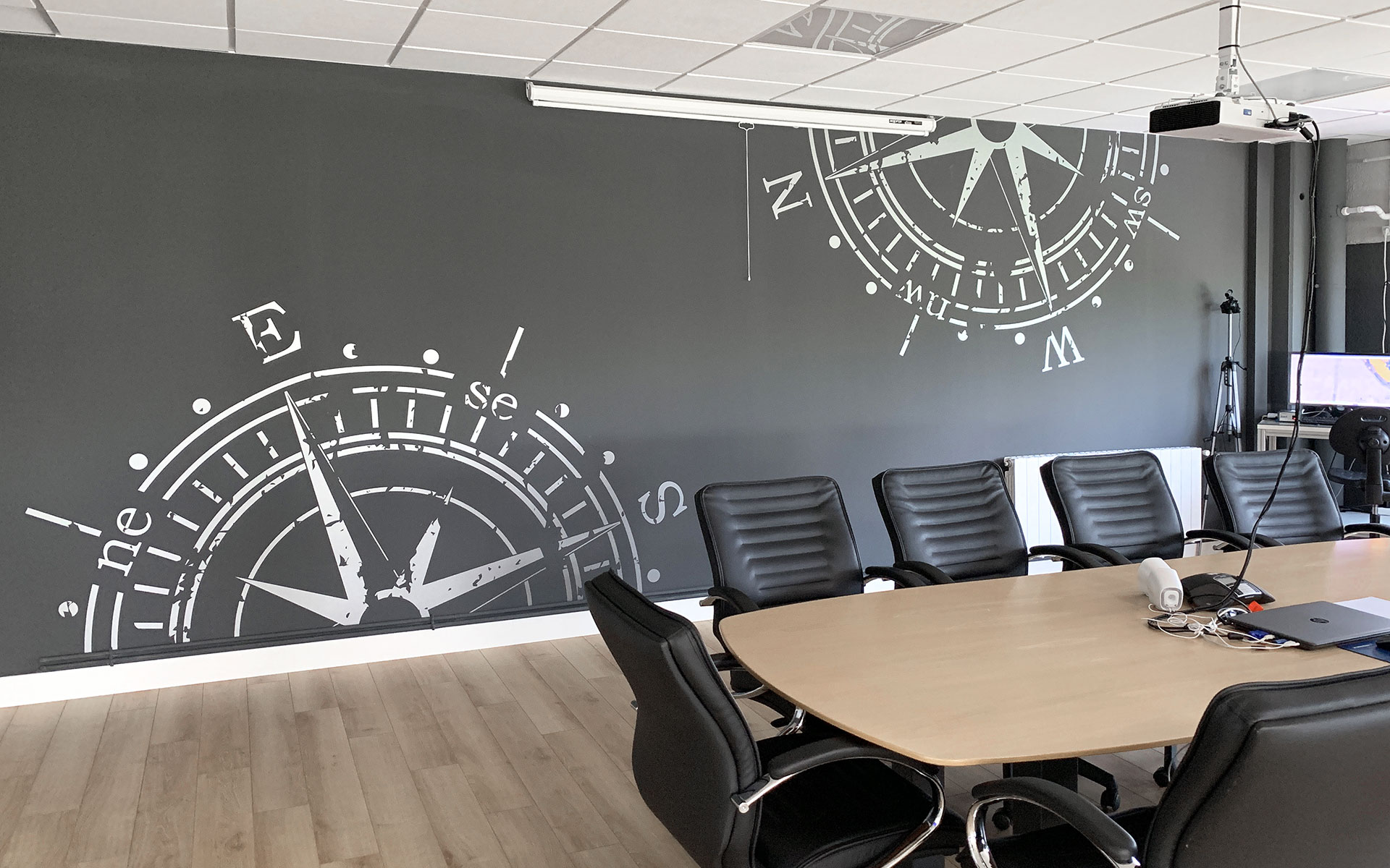 ZUNIBAL - Decoración y señalética