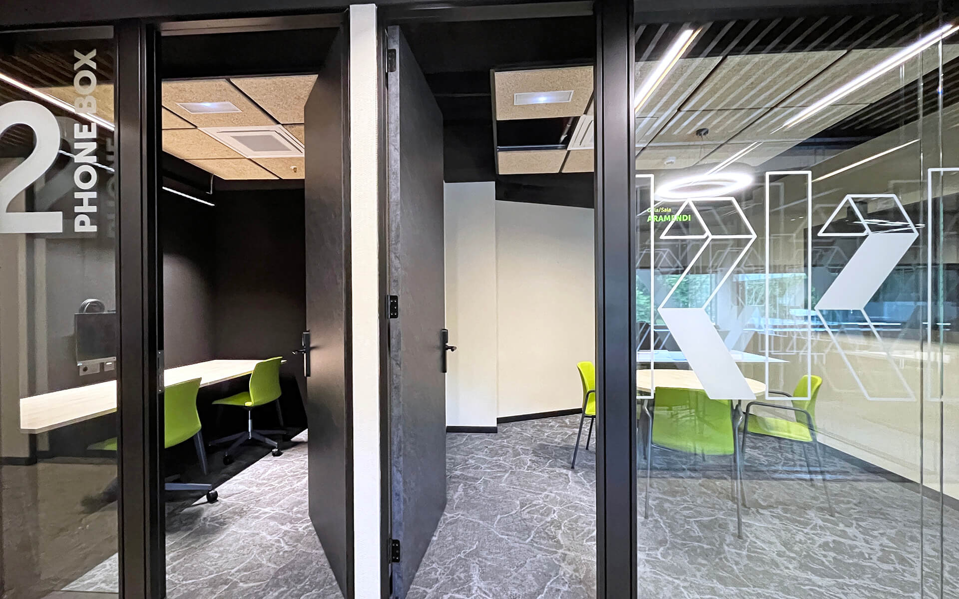 PARKE Euskadiko Parke Teknologikoak - Proyecto de señalética y decoración gráfica.