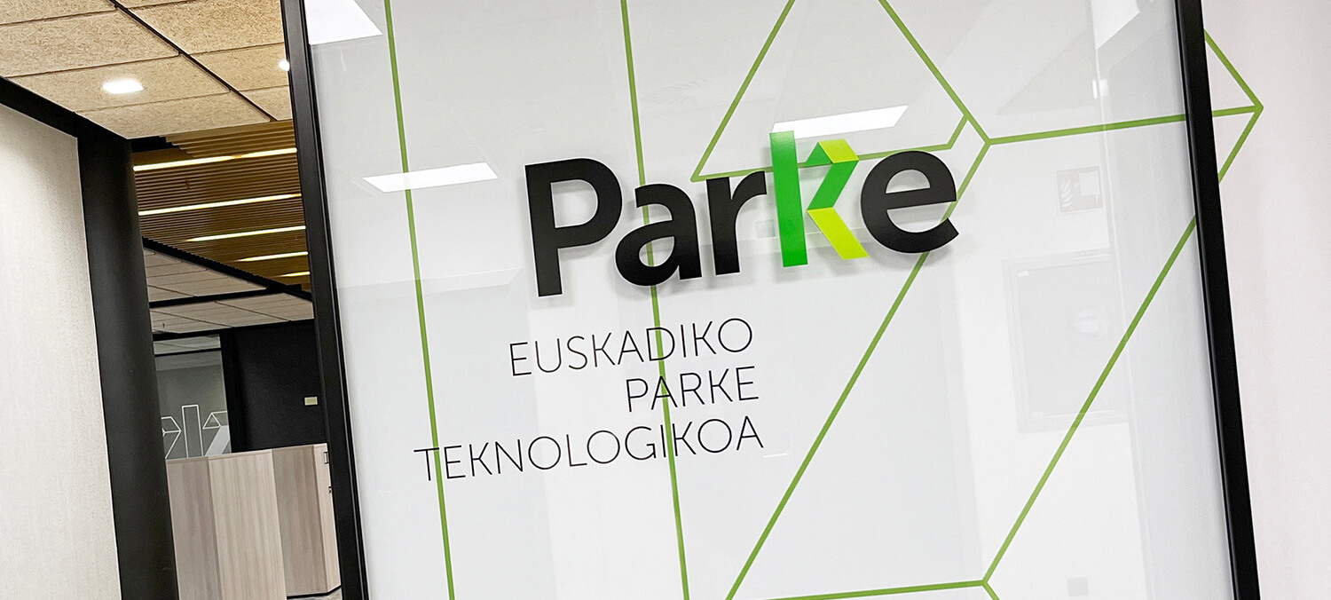 PARKE Euskadiko Parke Teknologikoak - Proyecto de señalética y decoración gráfica.