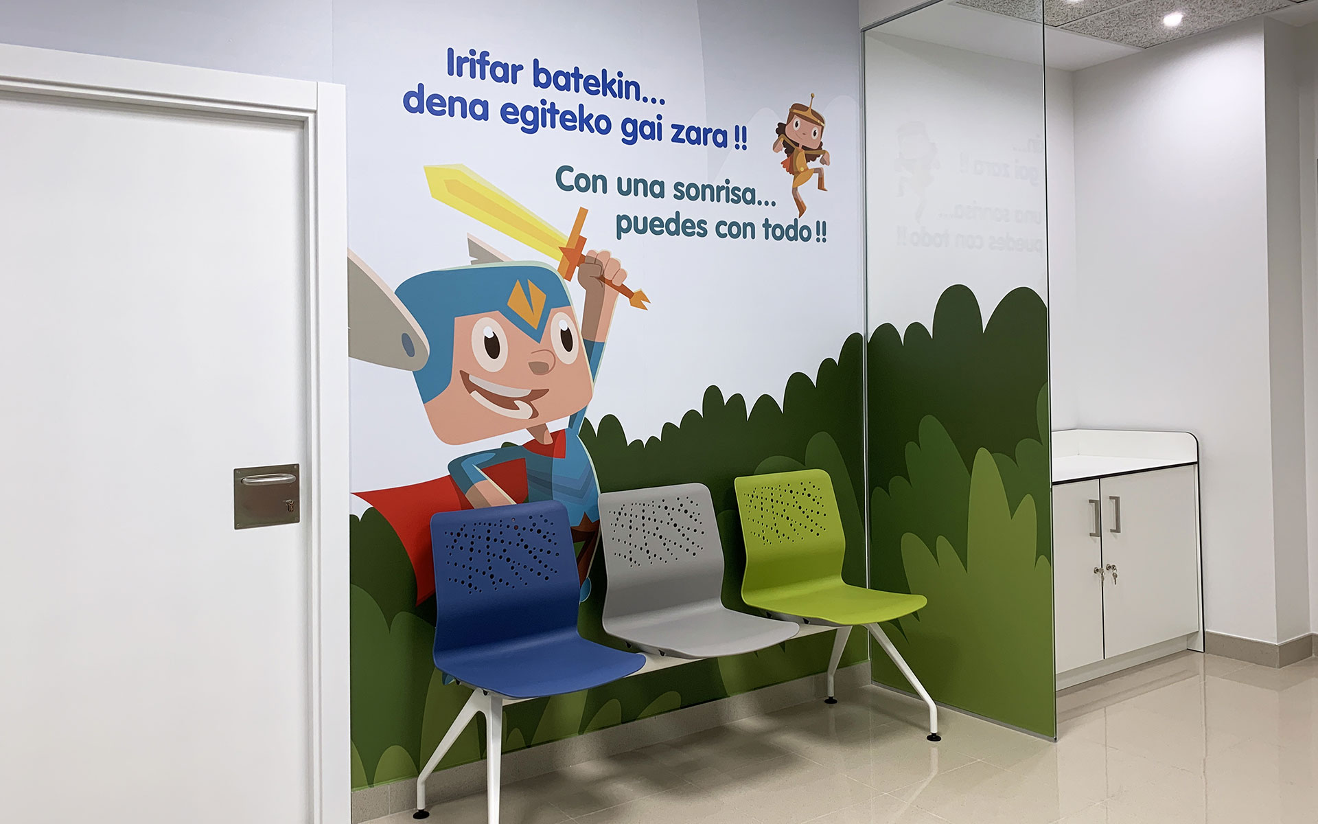 Centro de Salud - Consultas Pediatria - Osakidetza Vinilo Grafico