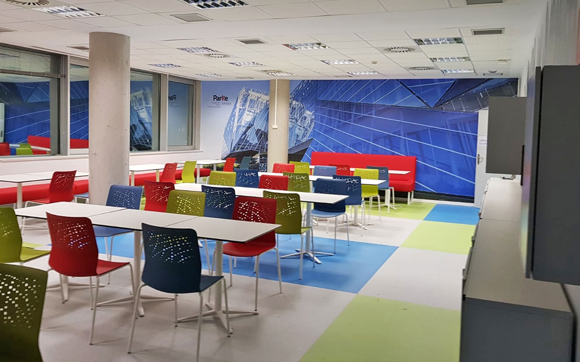 PARKE - Proyecto de identidad corporativa y diferentes soportes de comunicación