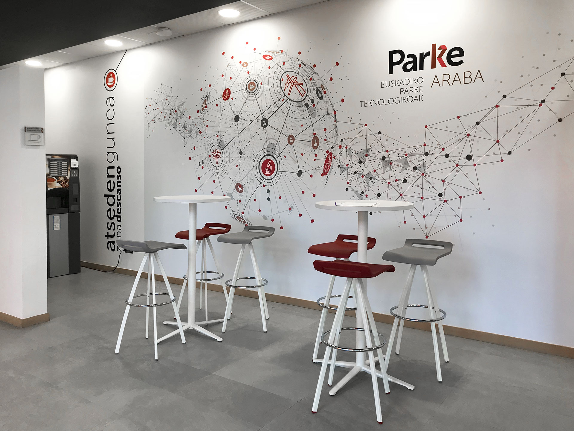 PARKE - Proyecto de identidad corporativa y diferentes soportes de comunicación