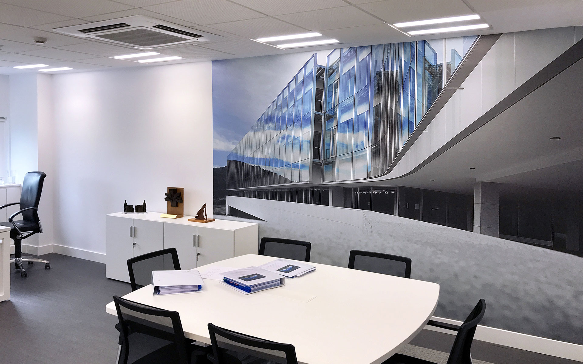 PARKE - Proyecto de identidad corporativa y diferentes soportes de comunicación