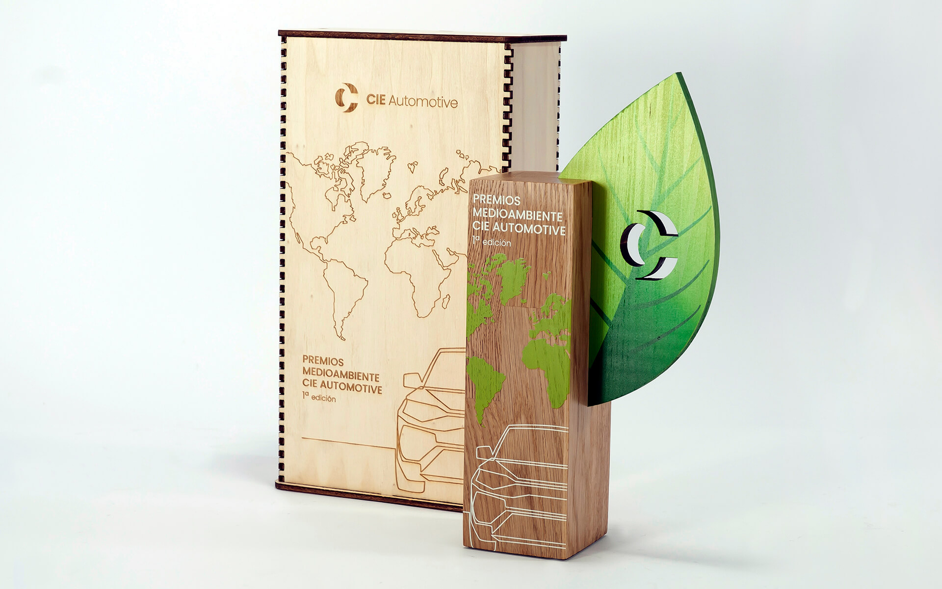 Proyecto de diseño gráfico ambiental - CIE Automotive