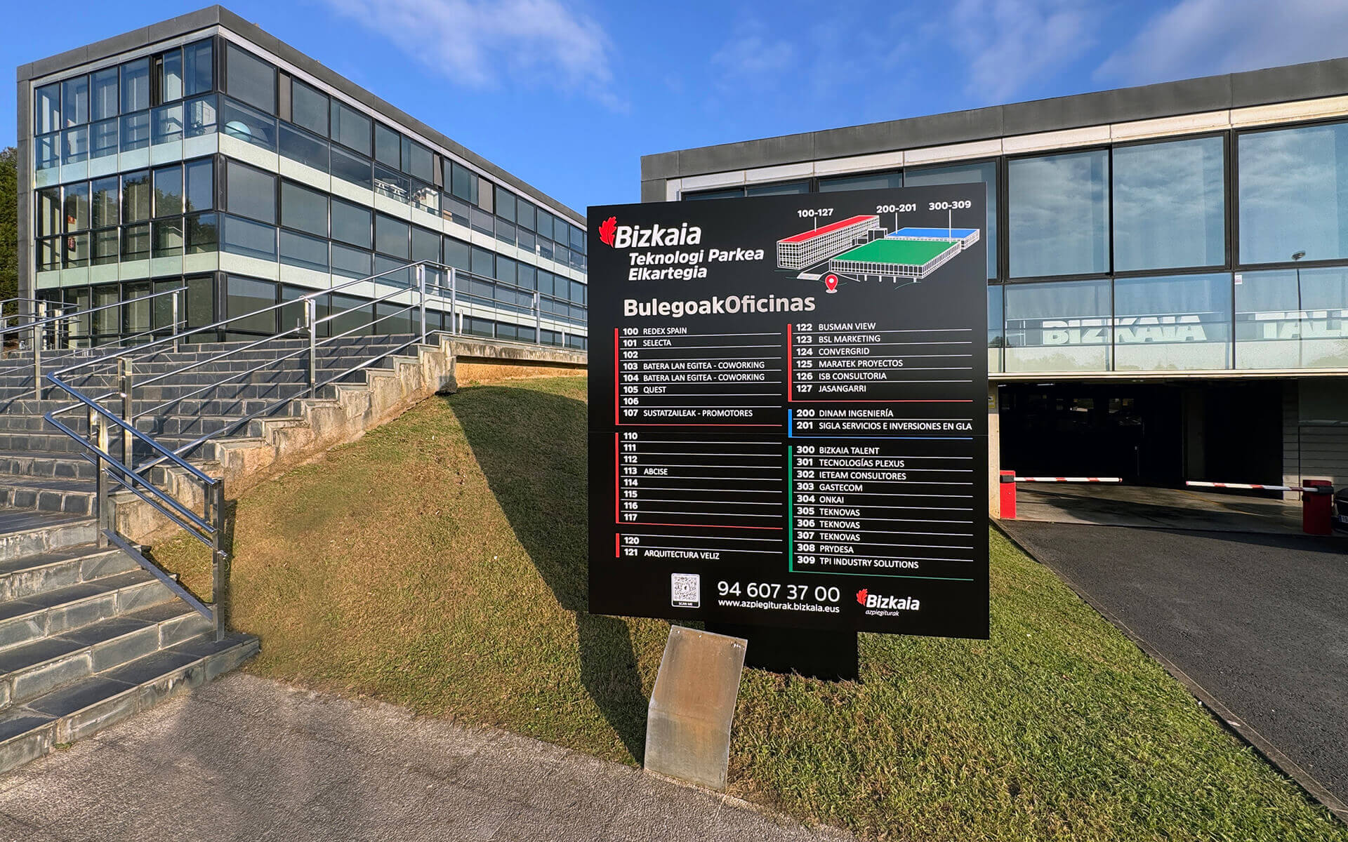 BIZKAIA AZPIEGITURAK - Proyecto de señalética para Elkartegis, Residencias y Centros de día.
