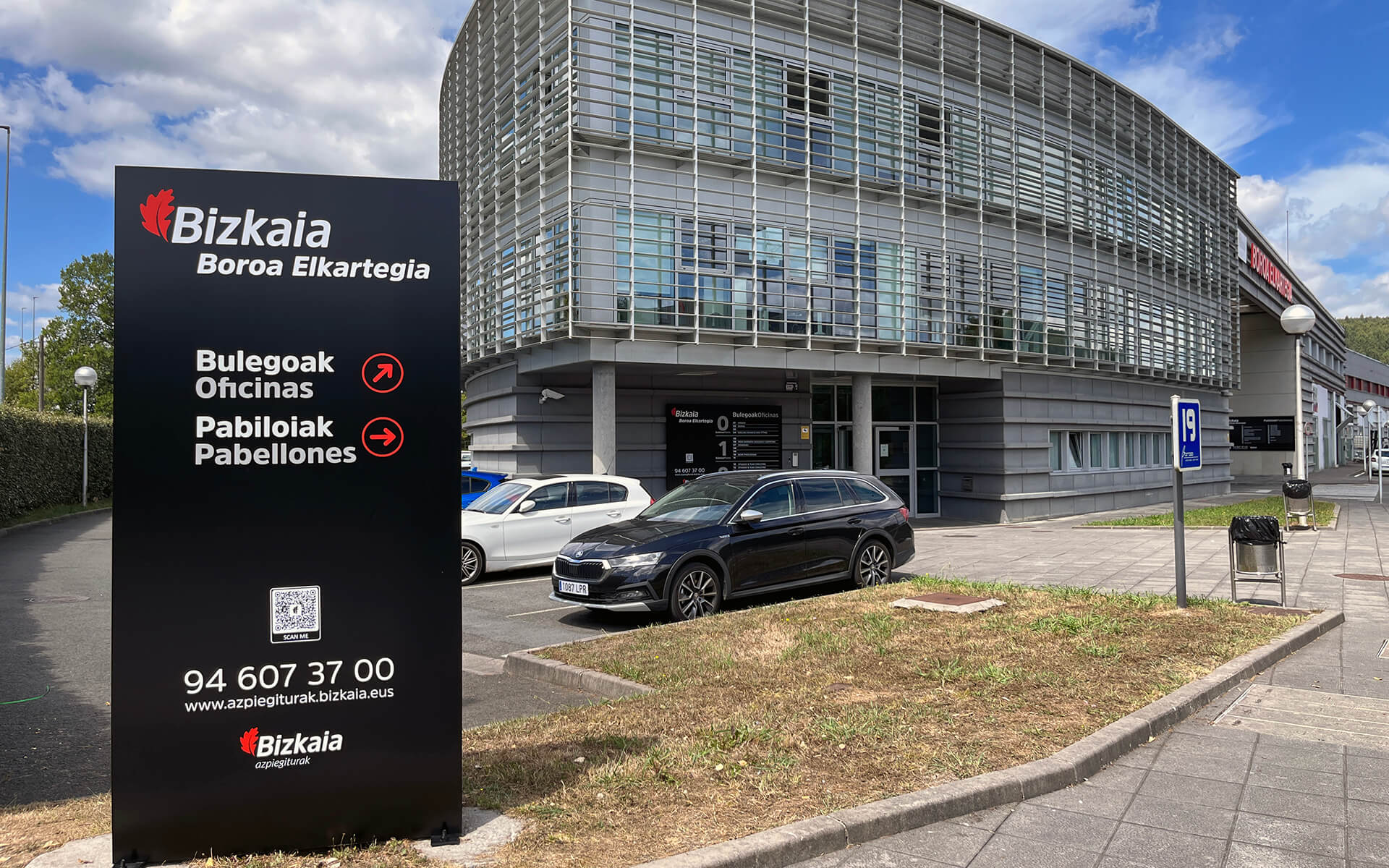 BIZKAIA AZPIEGITURAK - Proyecto de señalética para Elkartegis, Residencias y Centros de día.