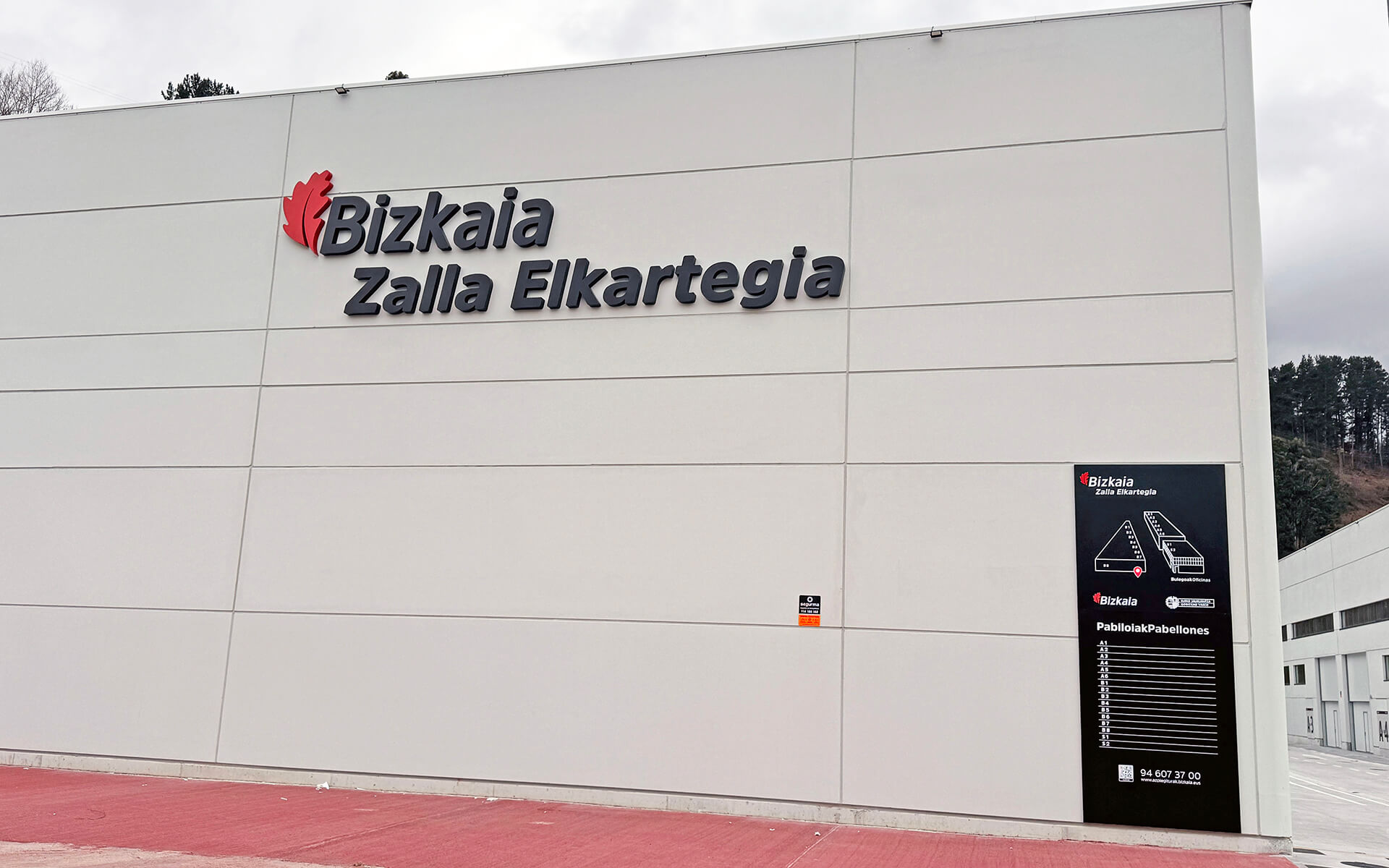 BIZKAIA AZPIEGITURAK - Proyecto de señalética para Elkartegis, Residencias y Centros de día.