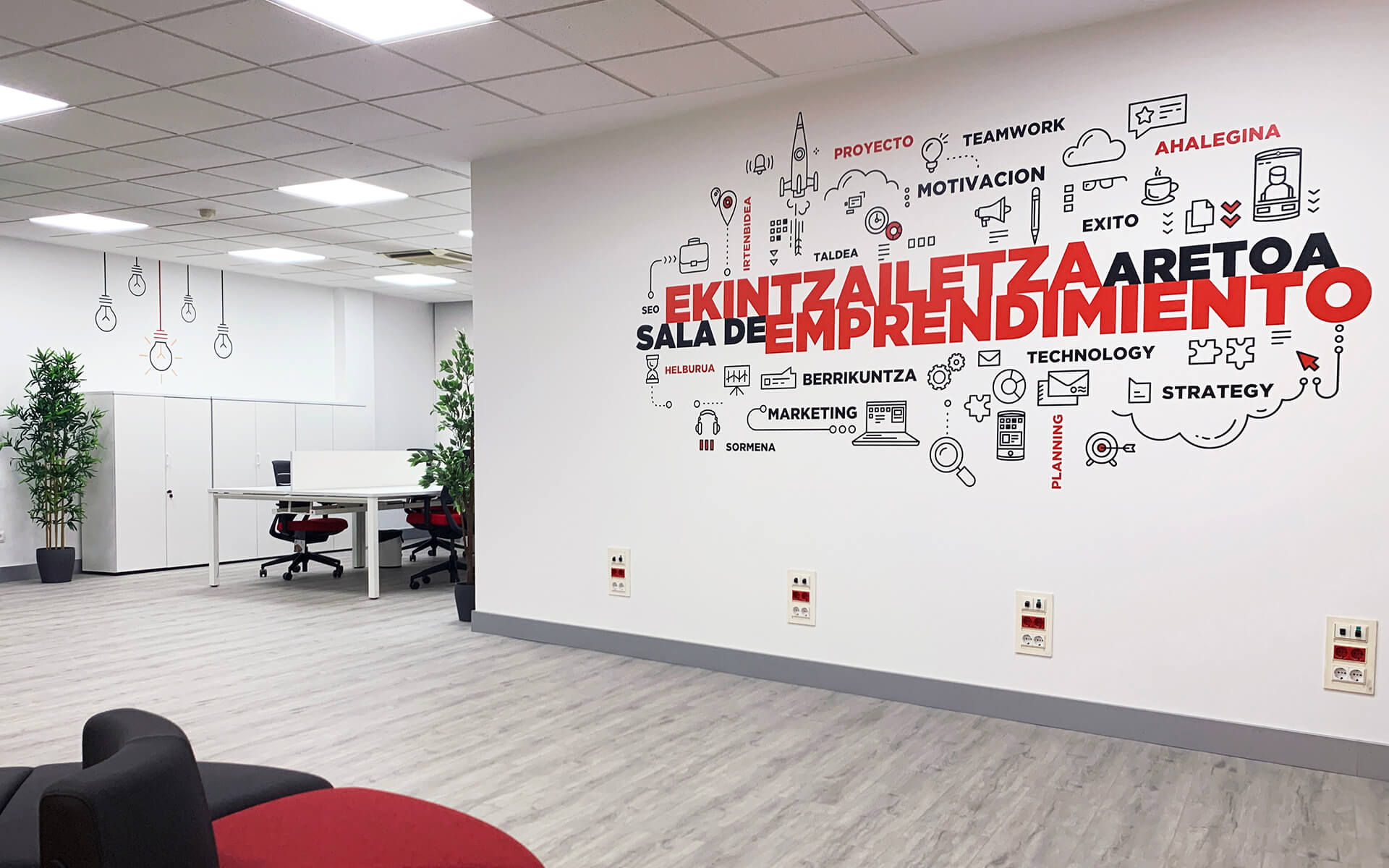 BIZKAIA AZPIEGITURAK - Proyecto de señalética para Elkartegis, Residencias y Centros de día.