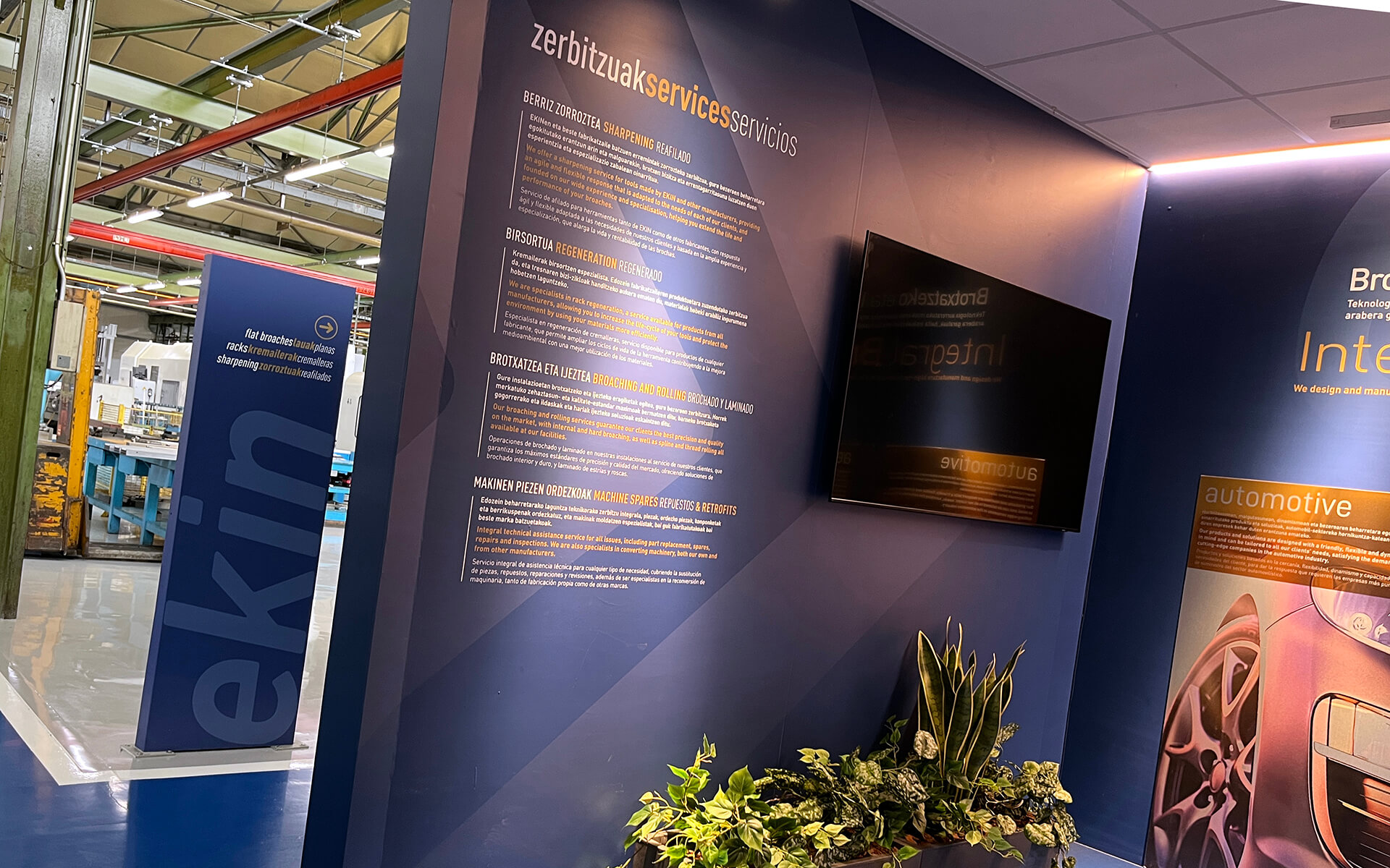 Proyecto de diseño gráfico ambiental - EKIN Fabricación de maquinaria y herramienta industrial